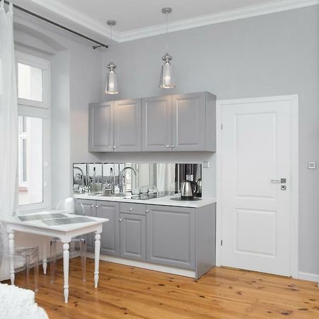 Classic Apartments - Top Location, Bezplatny Parking Elk Bagian luar foto