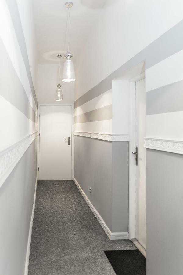 Classic Apartments - Top Location, Bezplatny Parking Elk Bagian luar foto