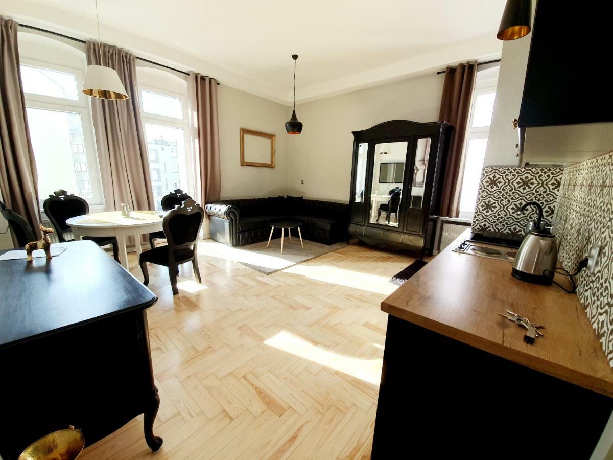 Classic Apartments - Top Location, Bezplatny Parking Elk Bagian luar foto